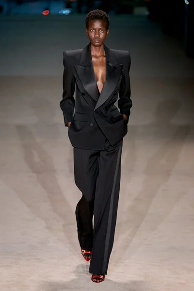 Look 55